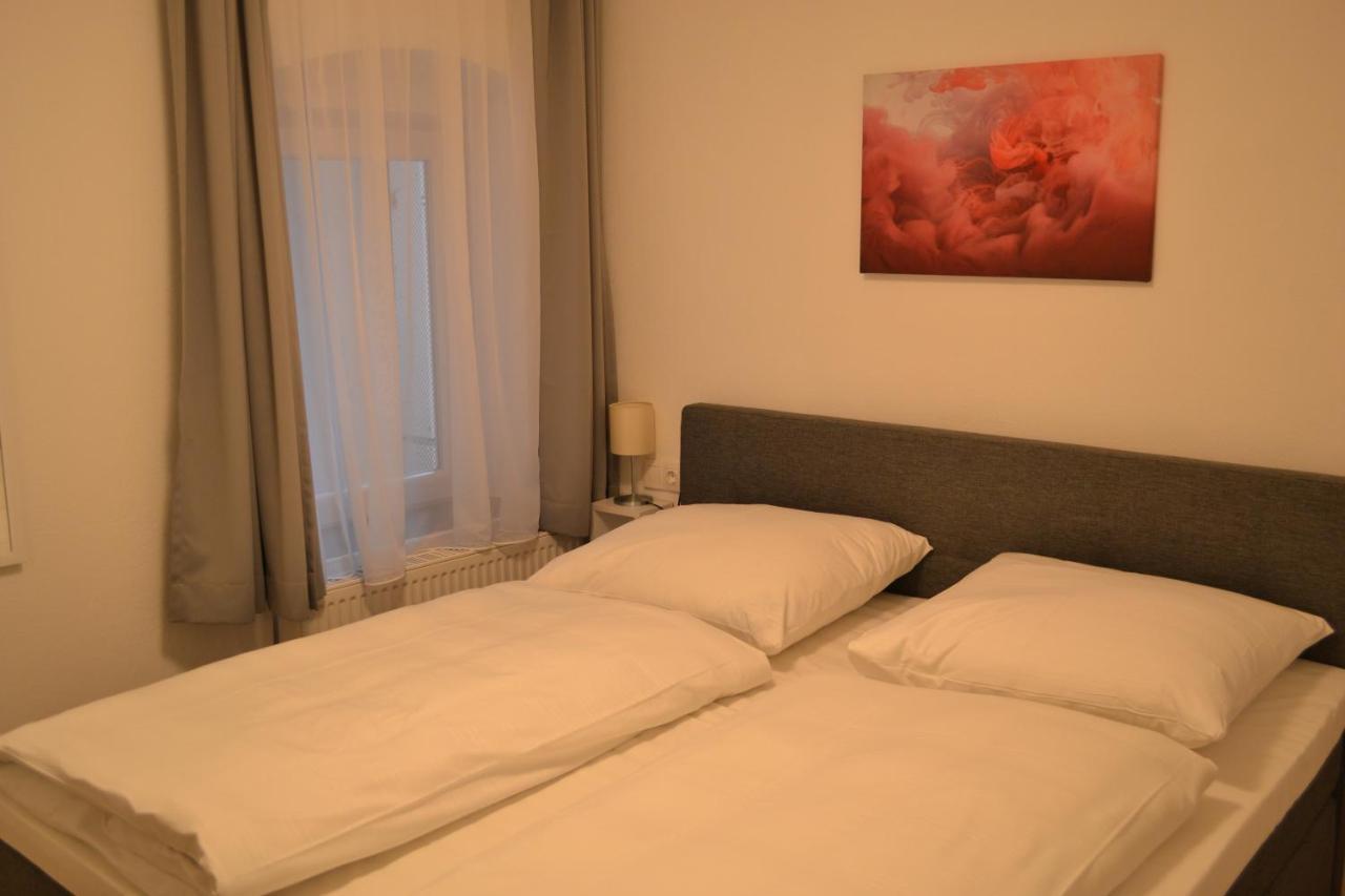 Platia - Rooms Guenzburg Luaran gambar